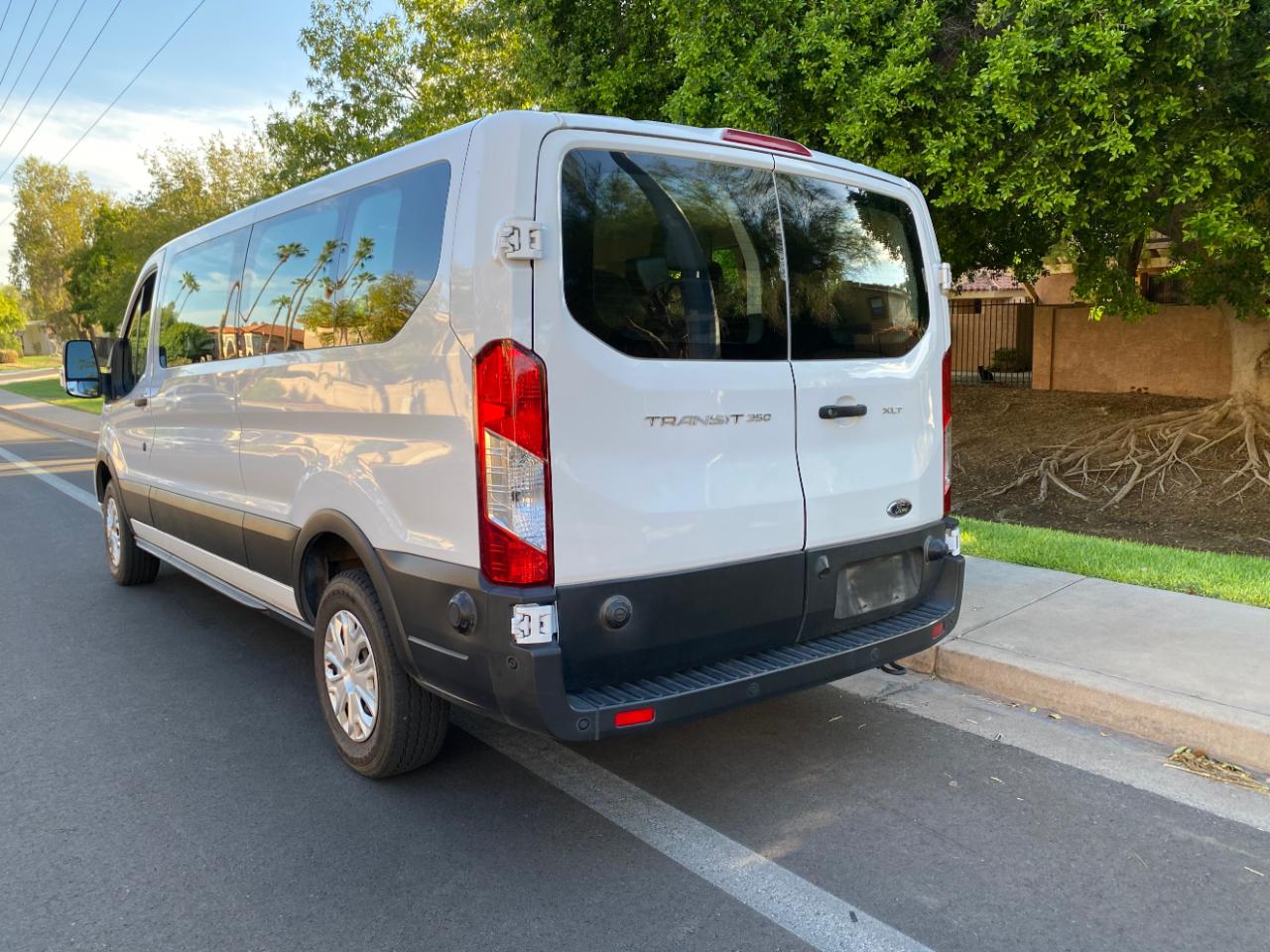 Ford Transit Passenger Wagon T-350 148" Low Roof XLT RWD 2024