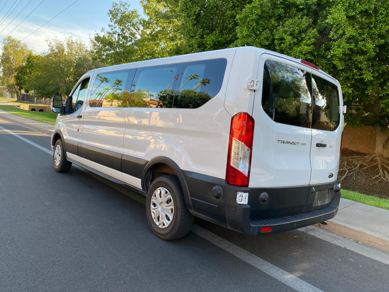 Ford Transit Passenger Wagon T-350 148" Low Roof XLT RWD 2024