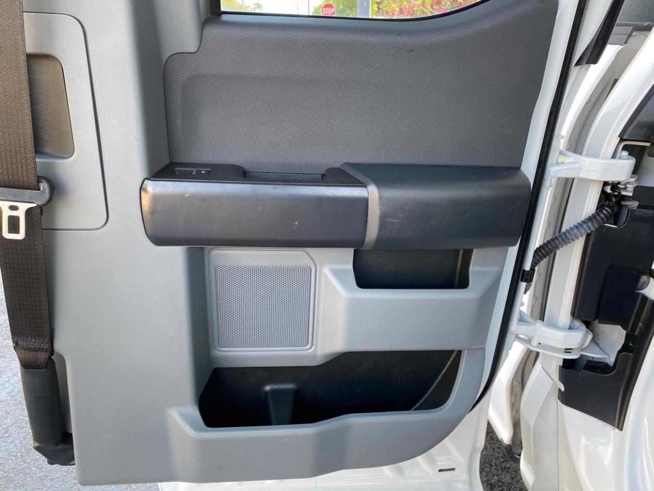 Ford F-150 XL SuperCab 2WD 2022