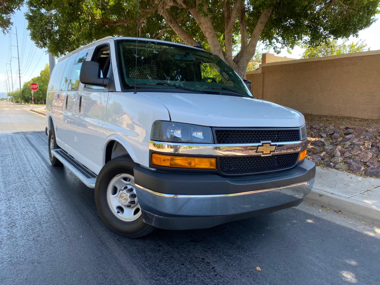 Chevrolet Express Cargo Van RWD 2500 135" 2025