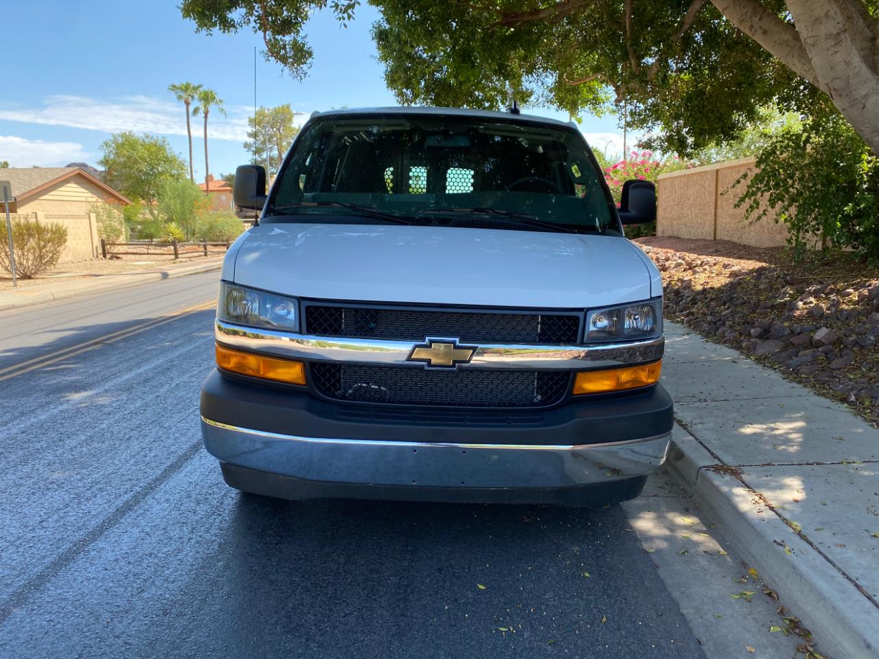 Chevrolet Express Cargo Van RWD 2500 135" 2025