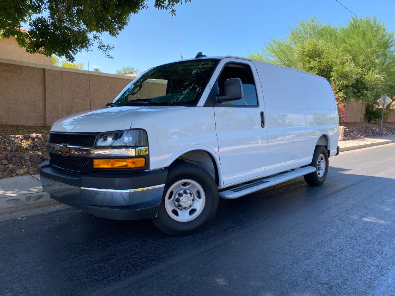 Chevrolet Express Cargo Van RWD 2500 135" 2025