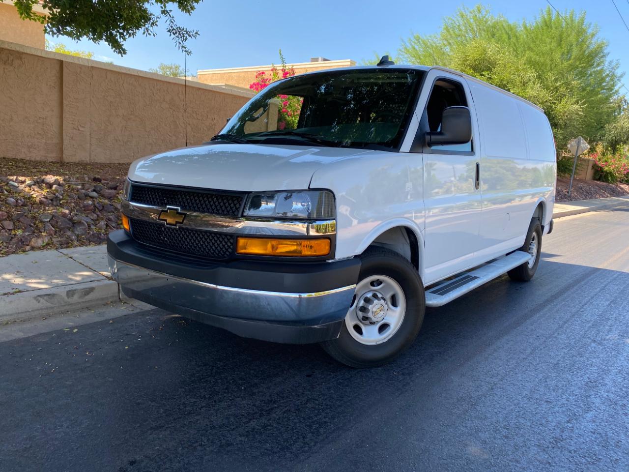 Chevrolet Express Cargo Van RWD 2500 135" 2025