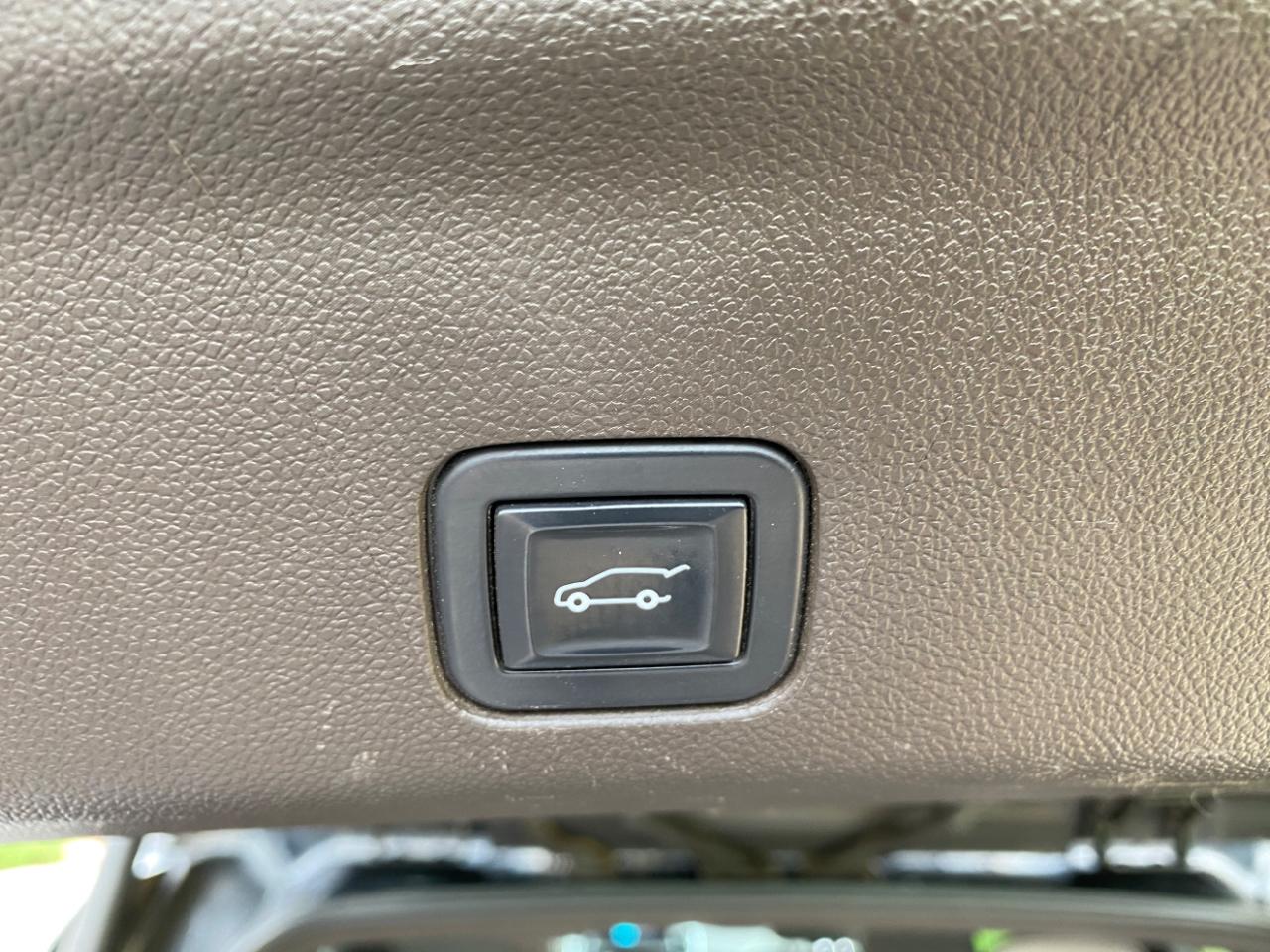 Chevrolet Tahoe 2WD 4dr LT 2022