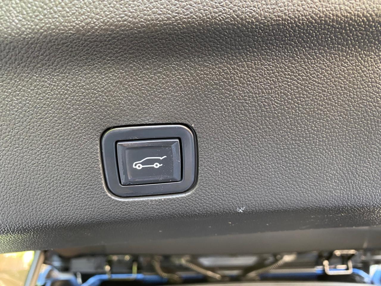 Chevrolet Tahoe 2WD 4dr LT 2022