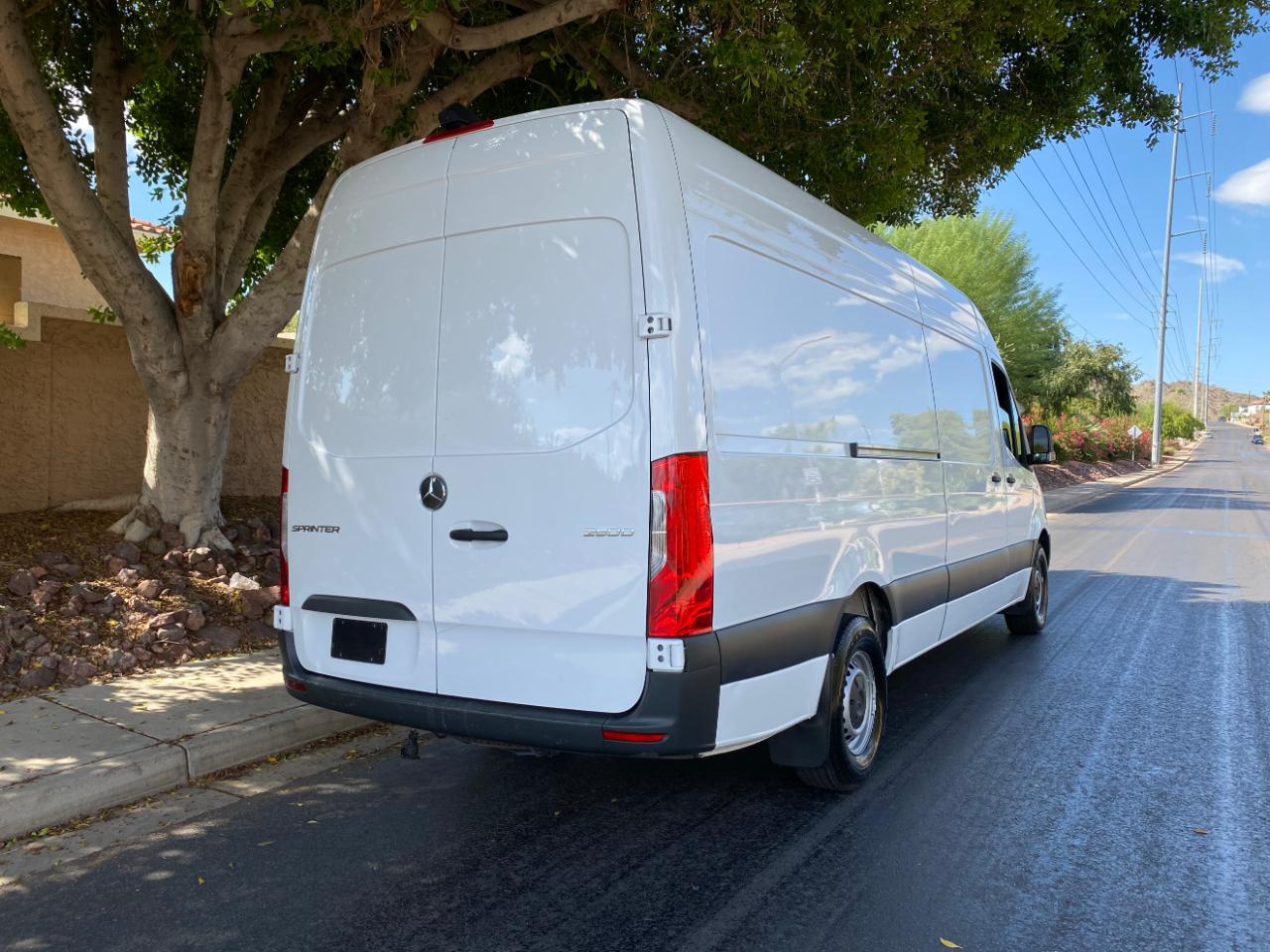 Mercedes-Benz Sprinter Cargo Van 2500 High Roof I4 Diesel 170" Extended RWD 2025
