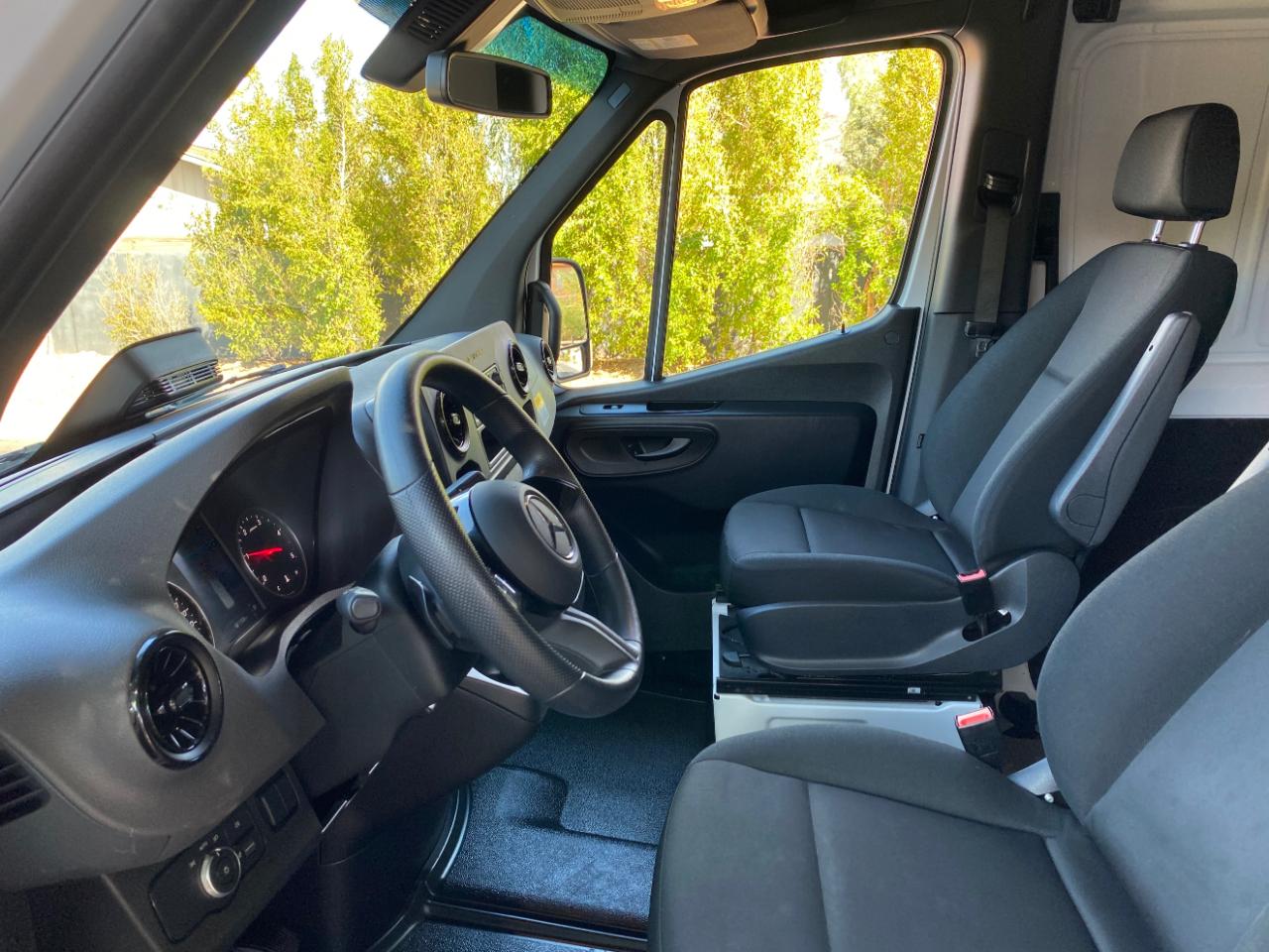 Mercedes-Benz Sprinter Cargo Van 2500 High Roof I4 Diesel 170" Extended RWD 2025