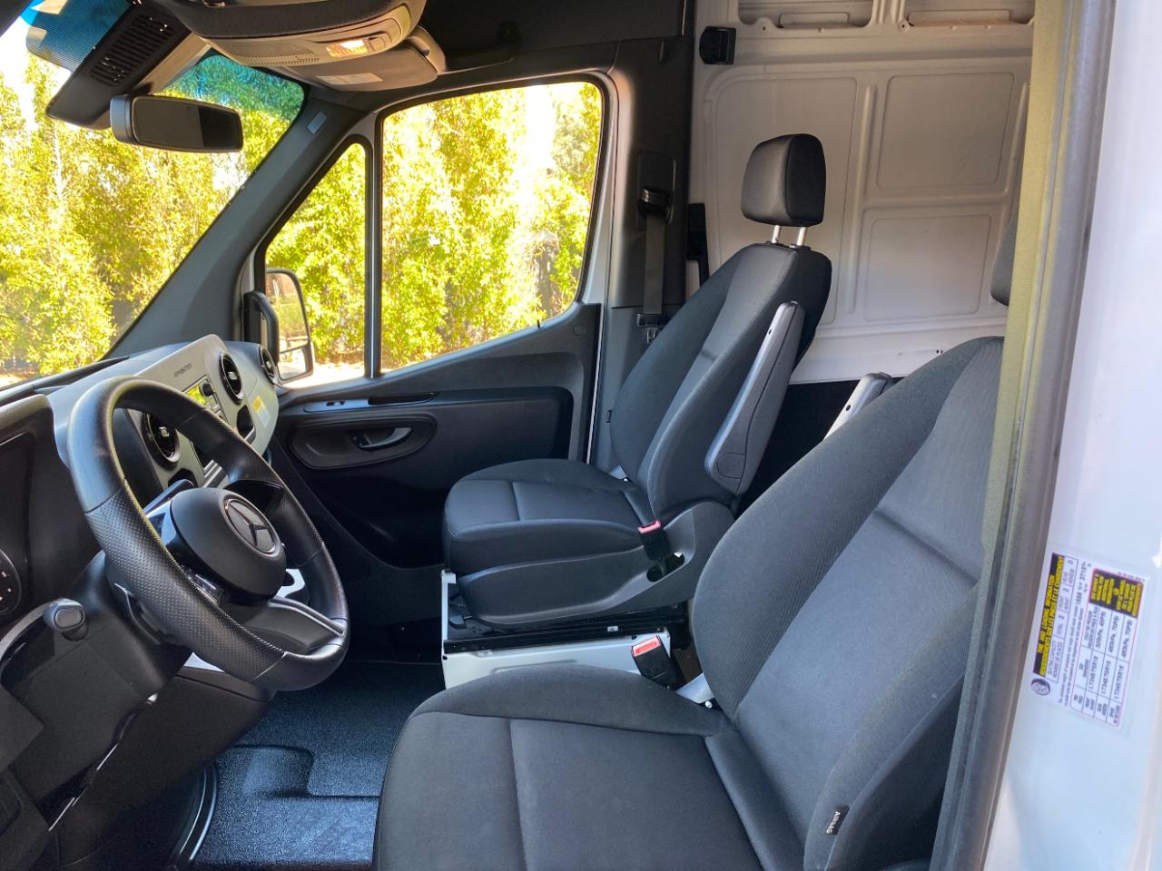 Mercedes-Benz Sprinter Cargo Van 2500 High Roof I4 Diesel 170" Extended RWD 2025