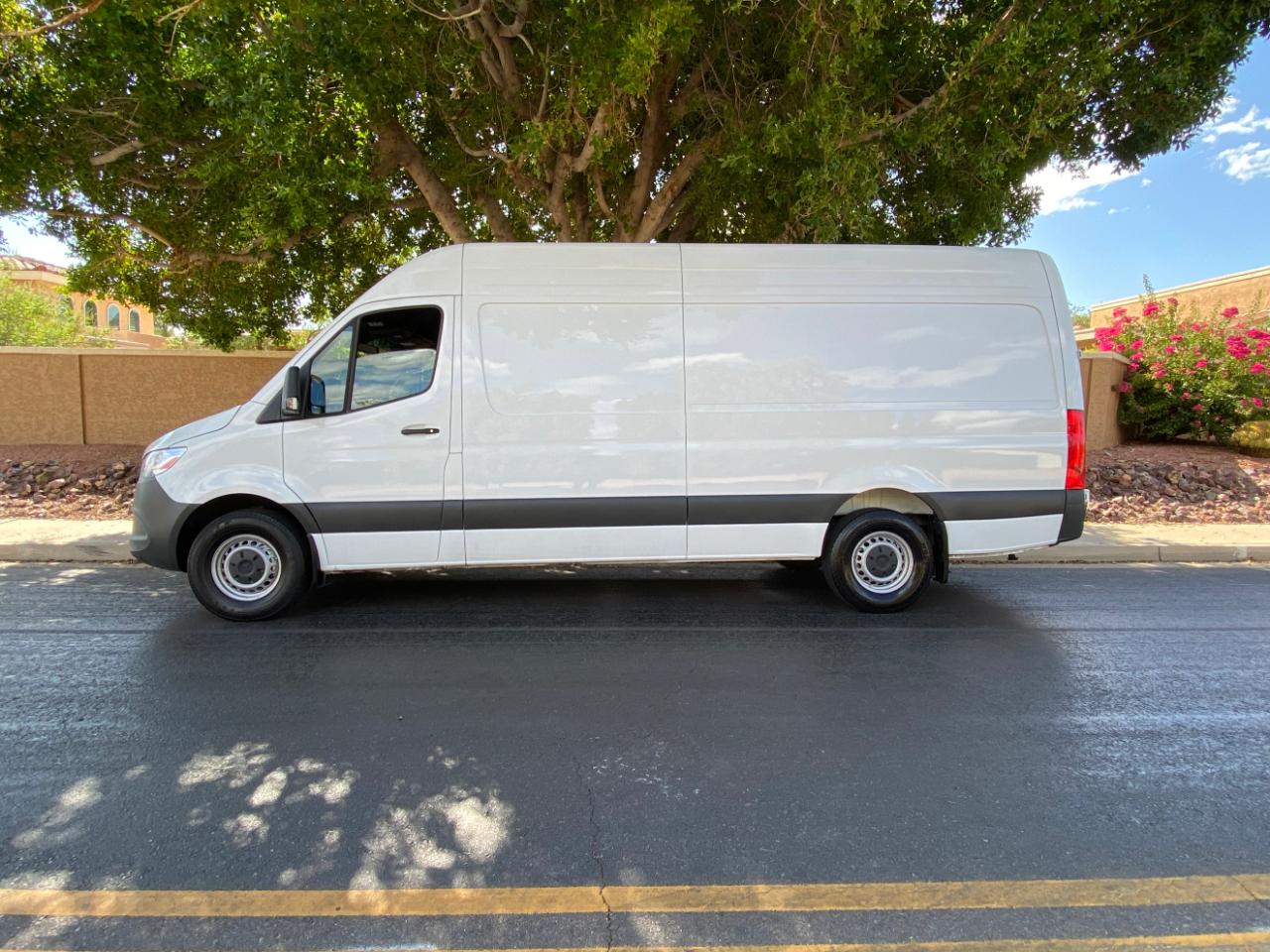 Mercedes-Benz Sprinter Cargo Van 2500 High Roof I4 Diesel 170" Extended RWD 2025