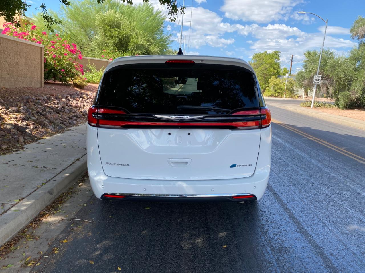 Chrysler Pacifica Hybrid Select 2024