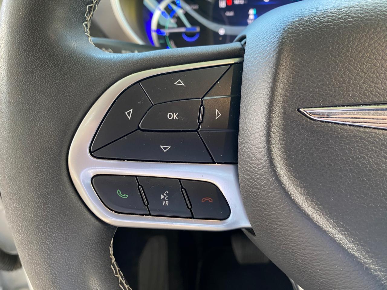 Chrysler Pacifica Hybrid Select 2024