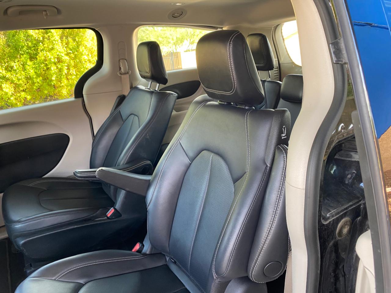 Chrysler Pacifica Hybrid Select 2024