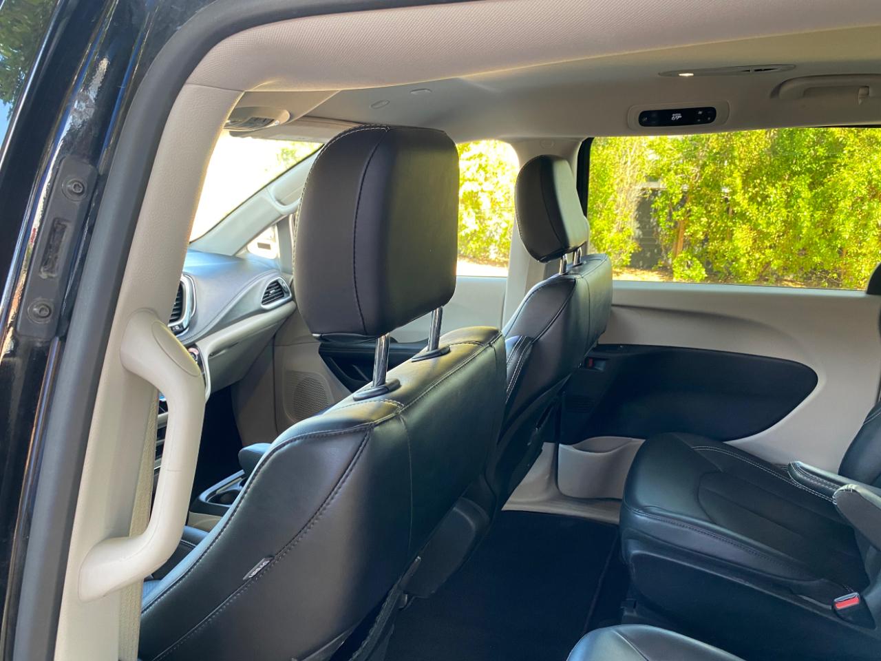 Chrysler Pacifica Hybrid Select 2024