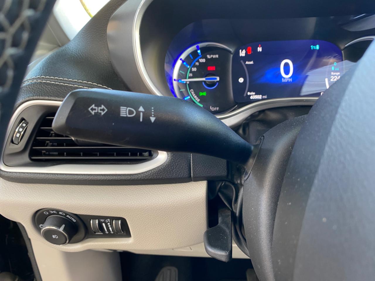 Chrysler Pacifica Hybrid Select 2024