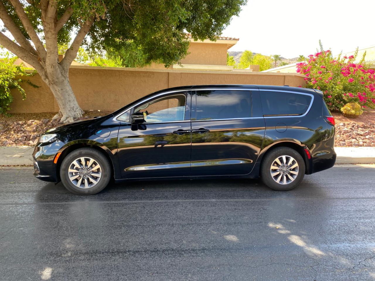 Chrysler Pacifica Hybrid Select 2024