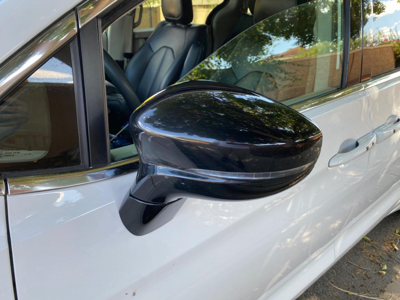 Chrysler Pacifica Hybrid Select 2024