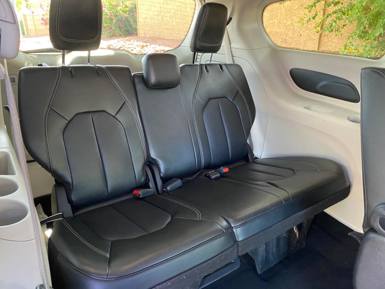 Chrysler Pacifica Hybrid Select 2024