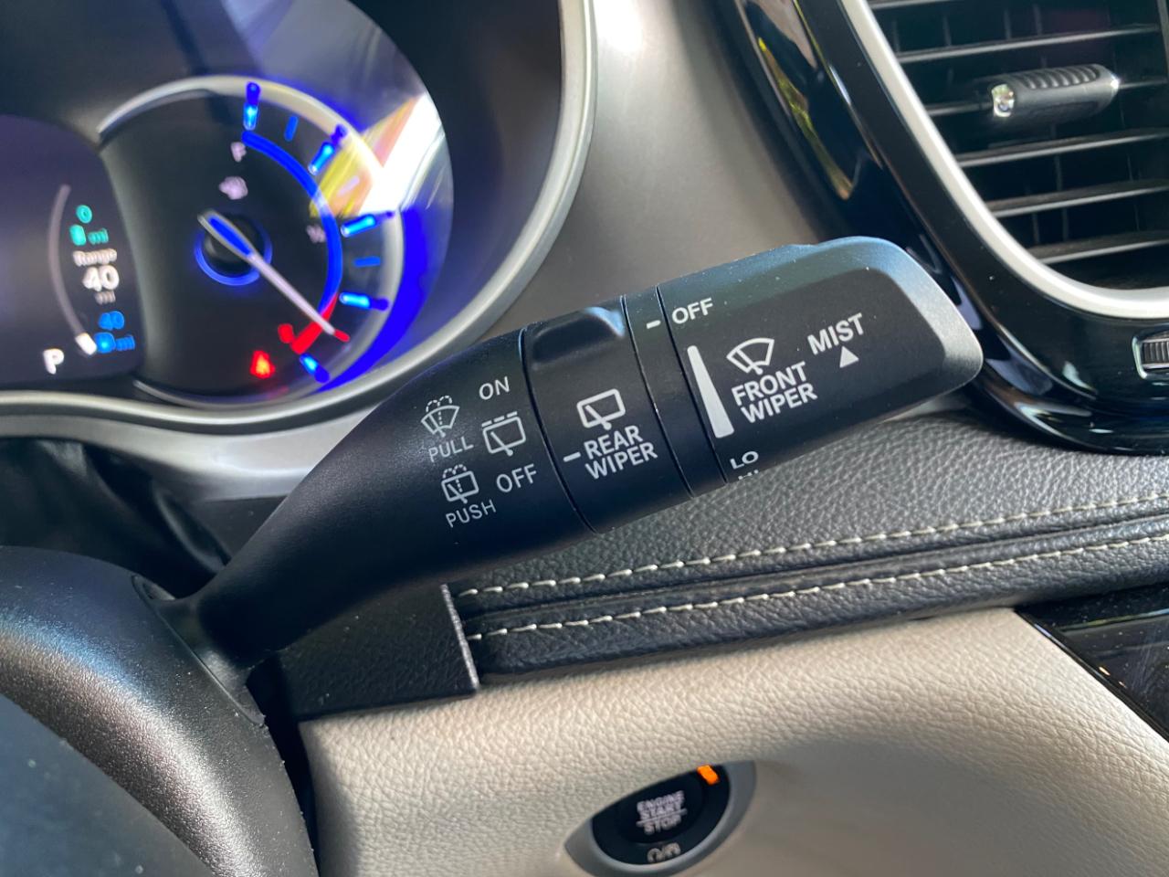 Chrysler Pacifica Hybrid Select 2024