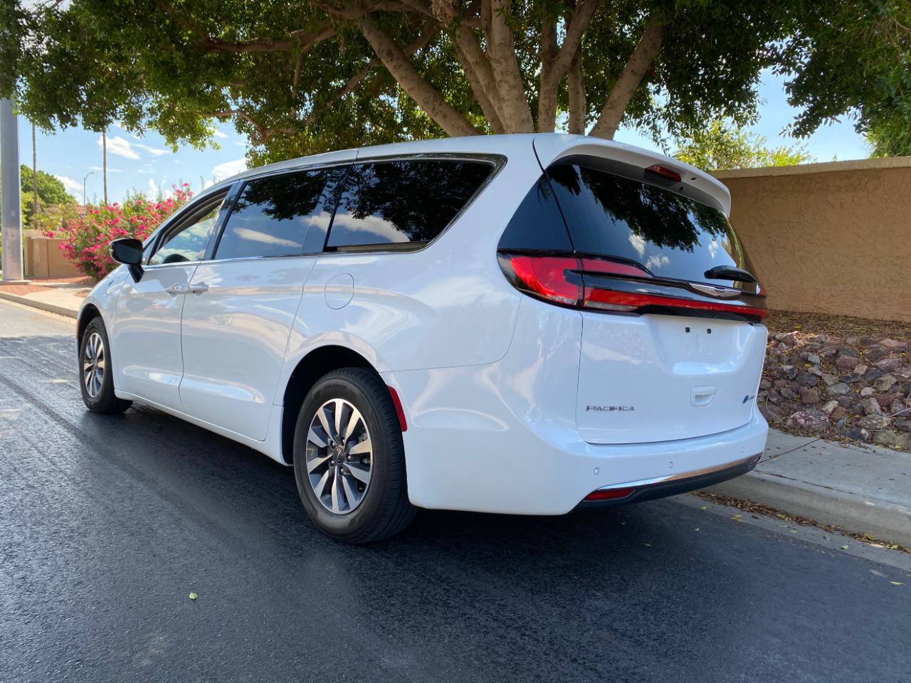 Chrysler Pacifica Hybrid Select 2024