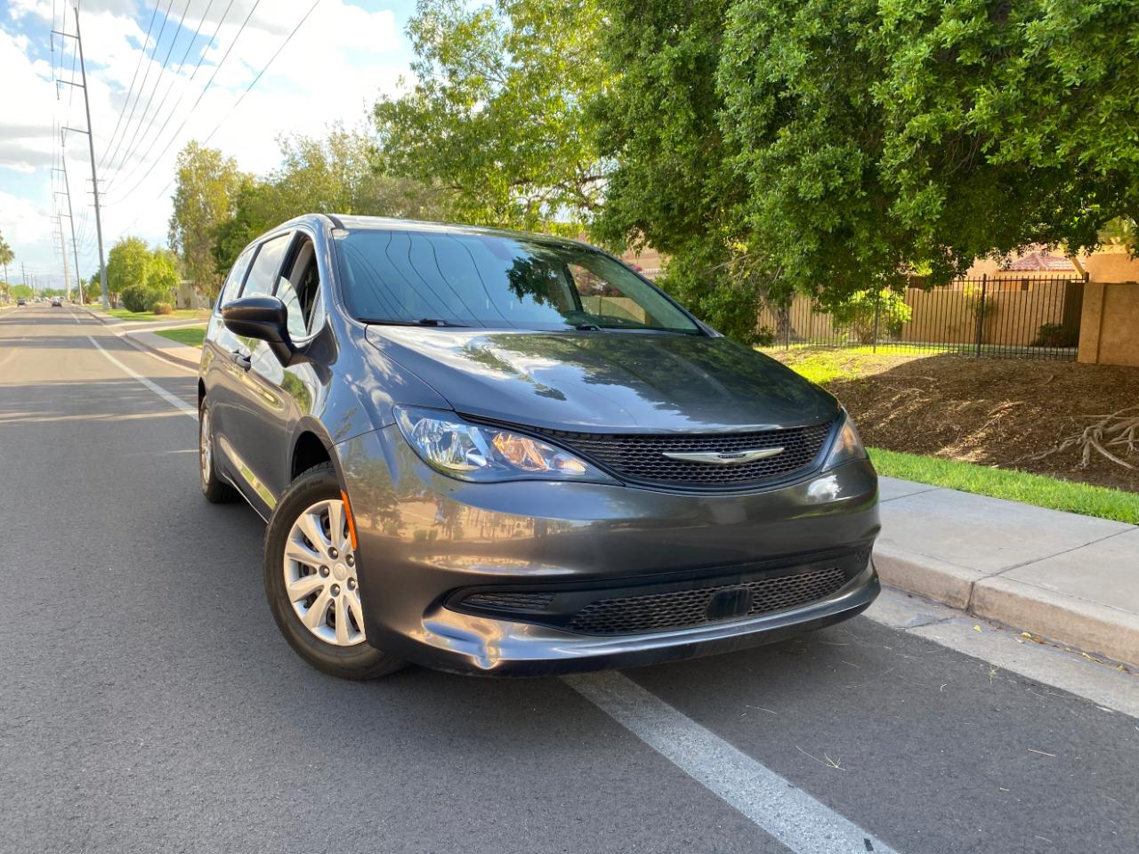 Chrysler Voyager L FWD 2021