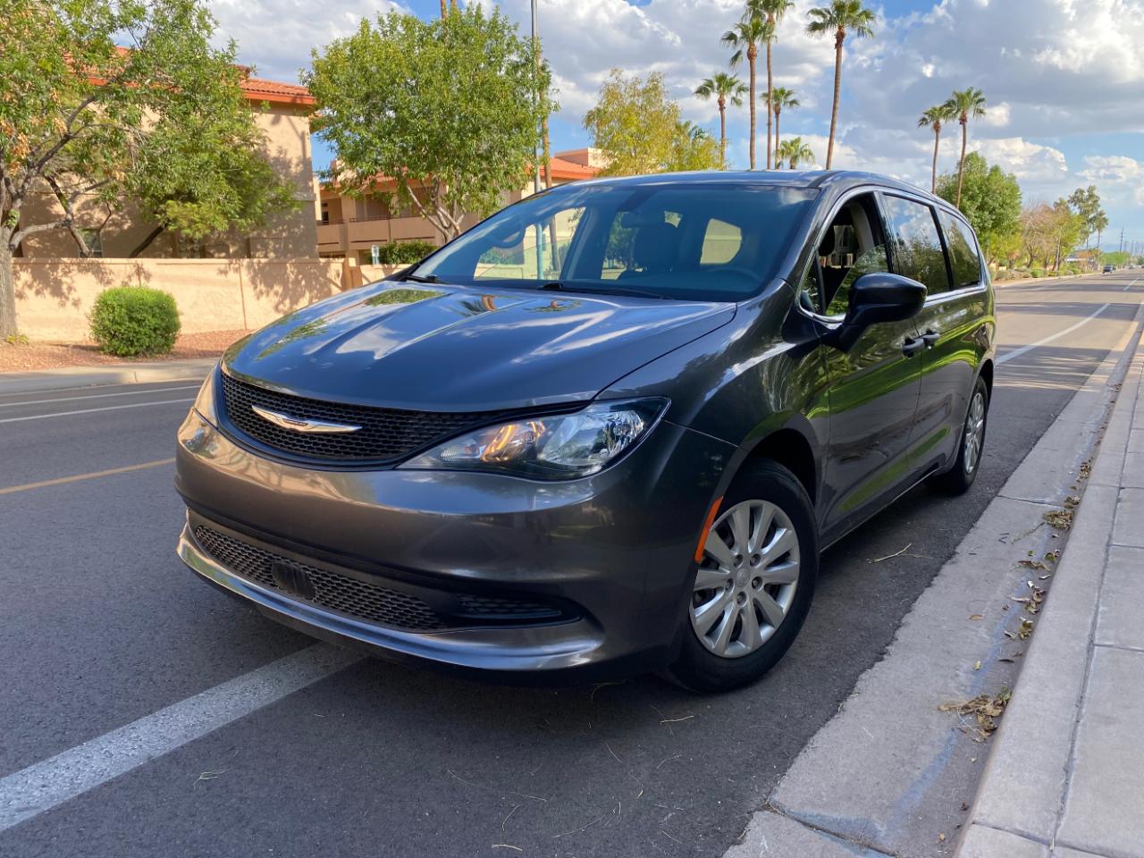 Chrysler Voyager L FWD 2021