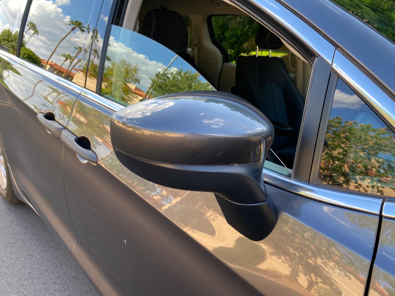Chrysler Voyager L FWD 2021