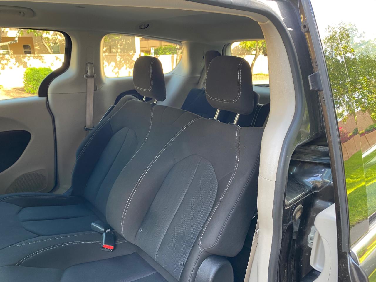 Chrysler Voyager L FWD 2021
