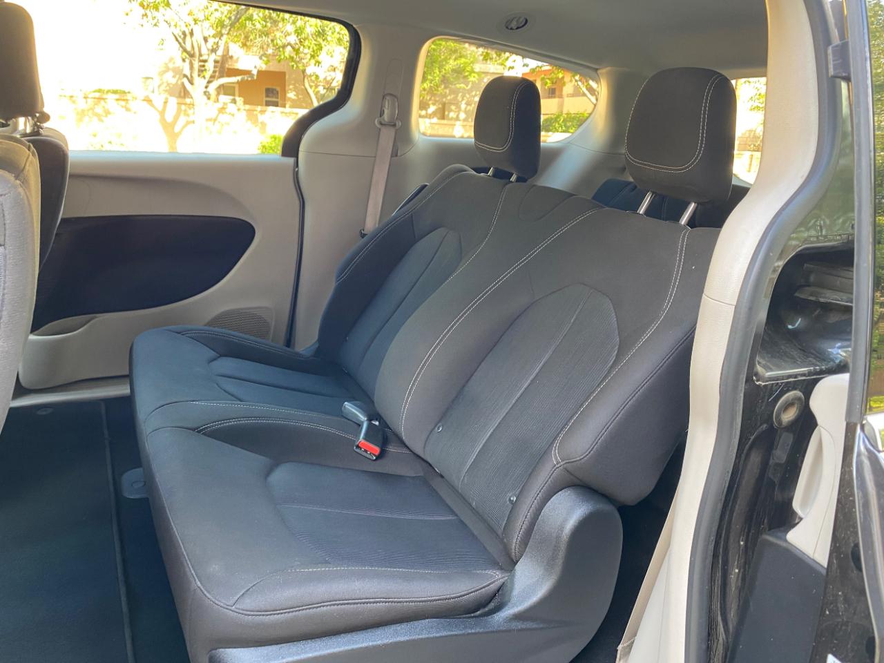 Chrysler Voyager L FWD 2021
