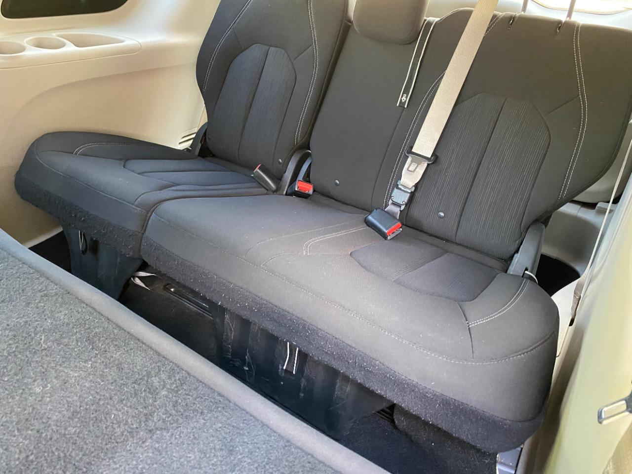 Chrysler Voyager L FWD 2021