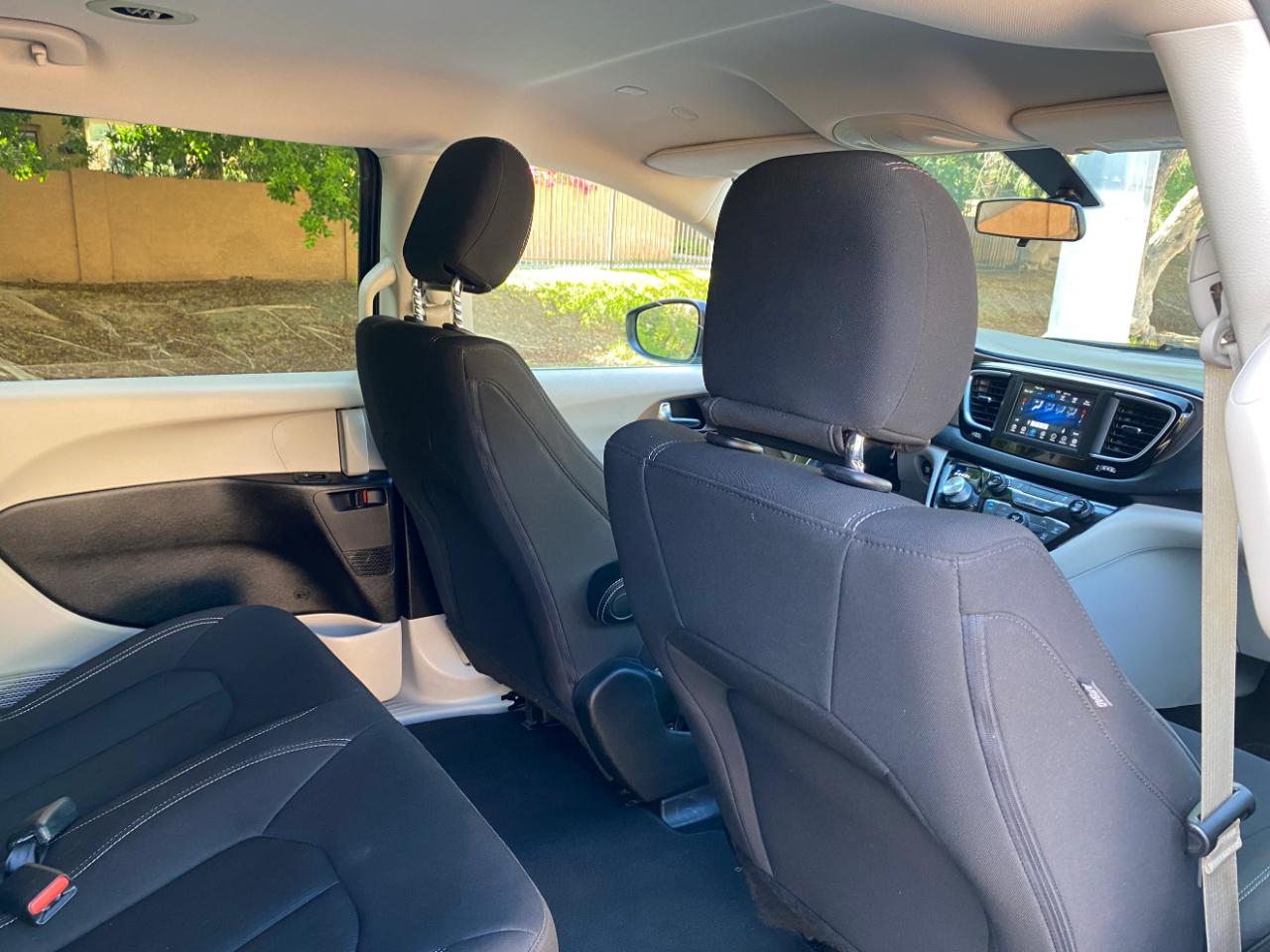 Chrysler Voyager L FWD 2021