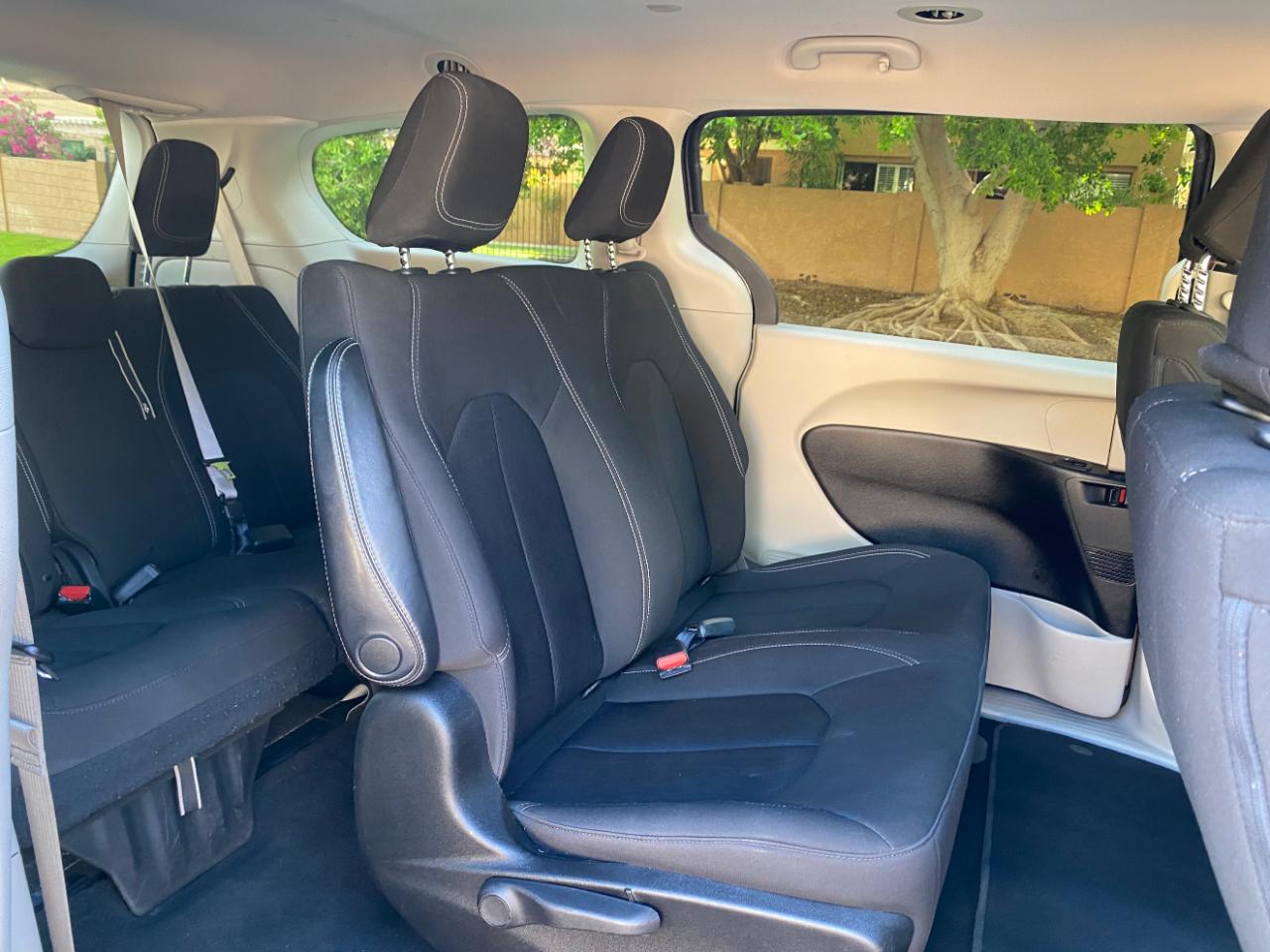 Chrysler Voyager L FWD 2021