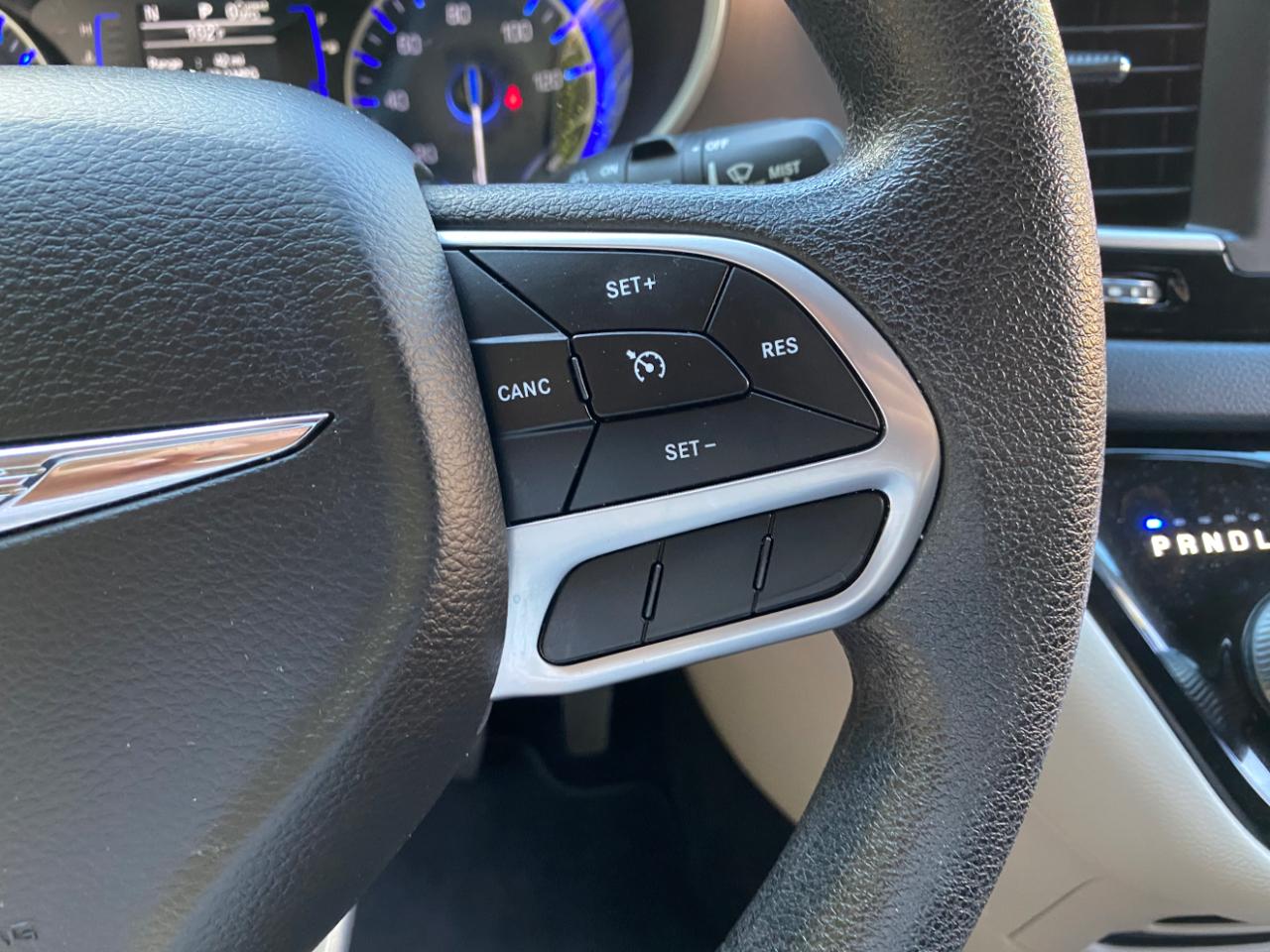 Chrysler Voyager L FWD 2021