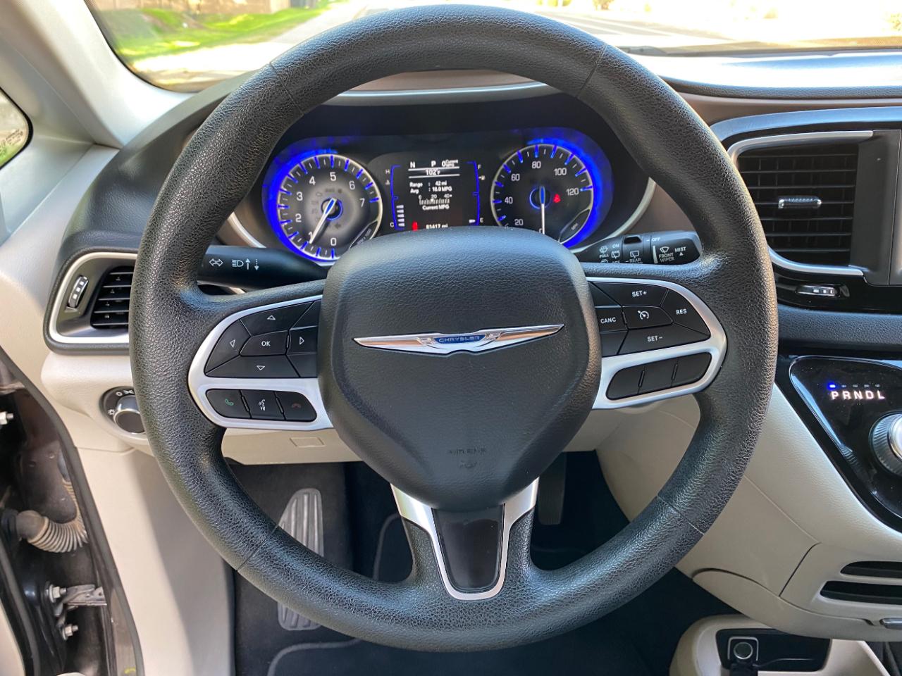 Chrysler Voyager L FWD 2021