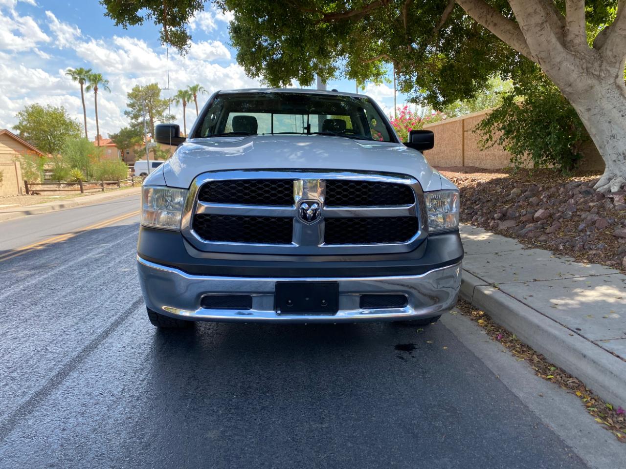 RAM 1500 Tradesman 4x2 Regular Cab 8' Box 2017
