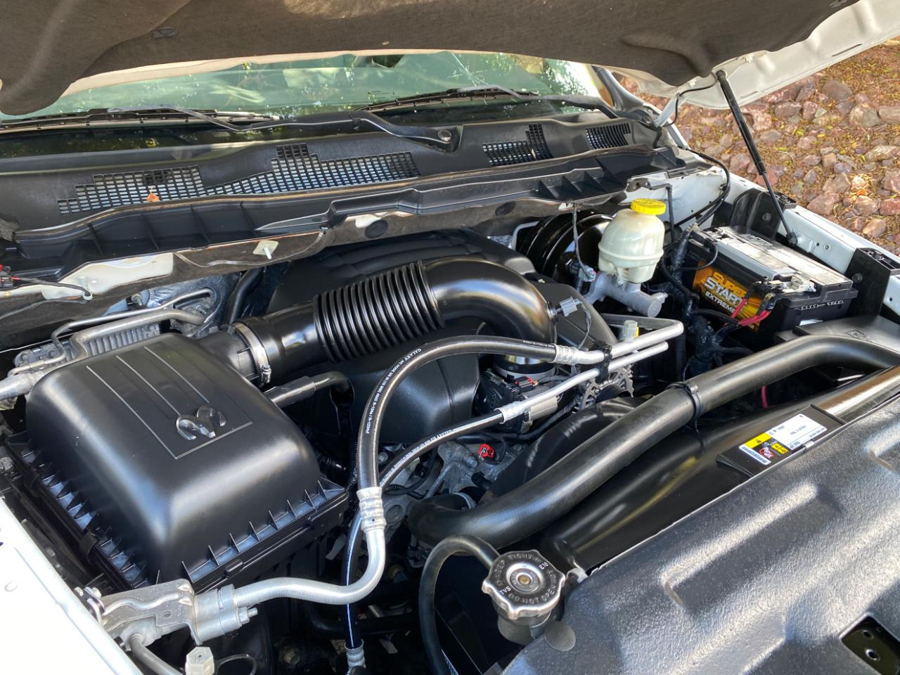 RAM 1500 Tradesman 4x2 Regular Cab 8' Box 2017