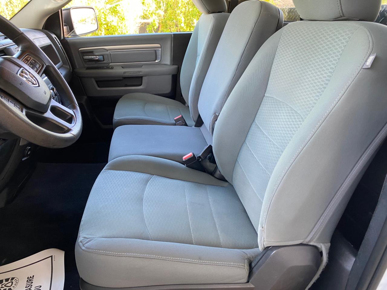 RAM 1500 Tradesman 4x2 Regular Cab 8' Box 2017