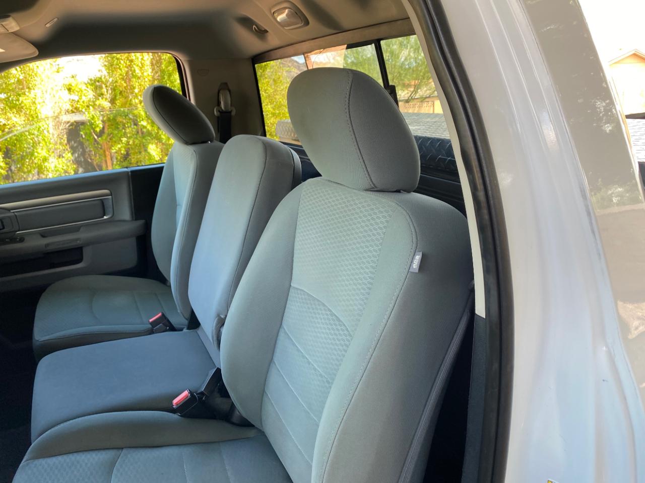 RAM 1500 Tradesman 4x2 Regular Cab 8' Box 2017