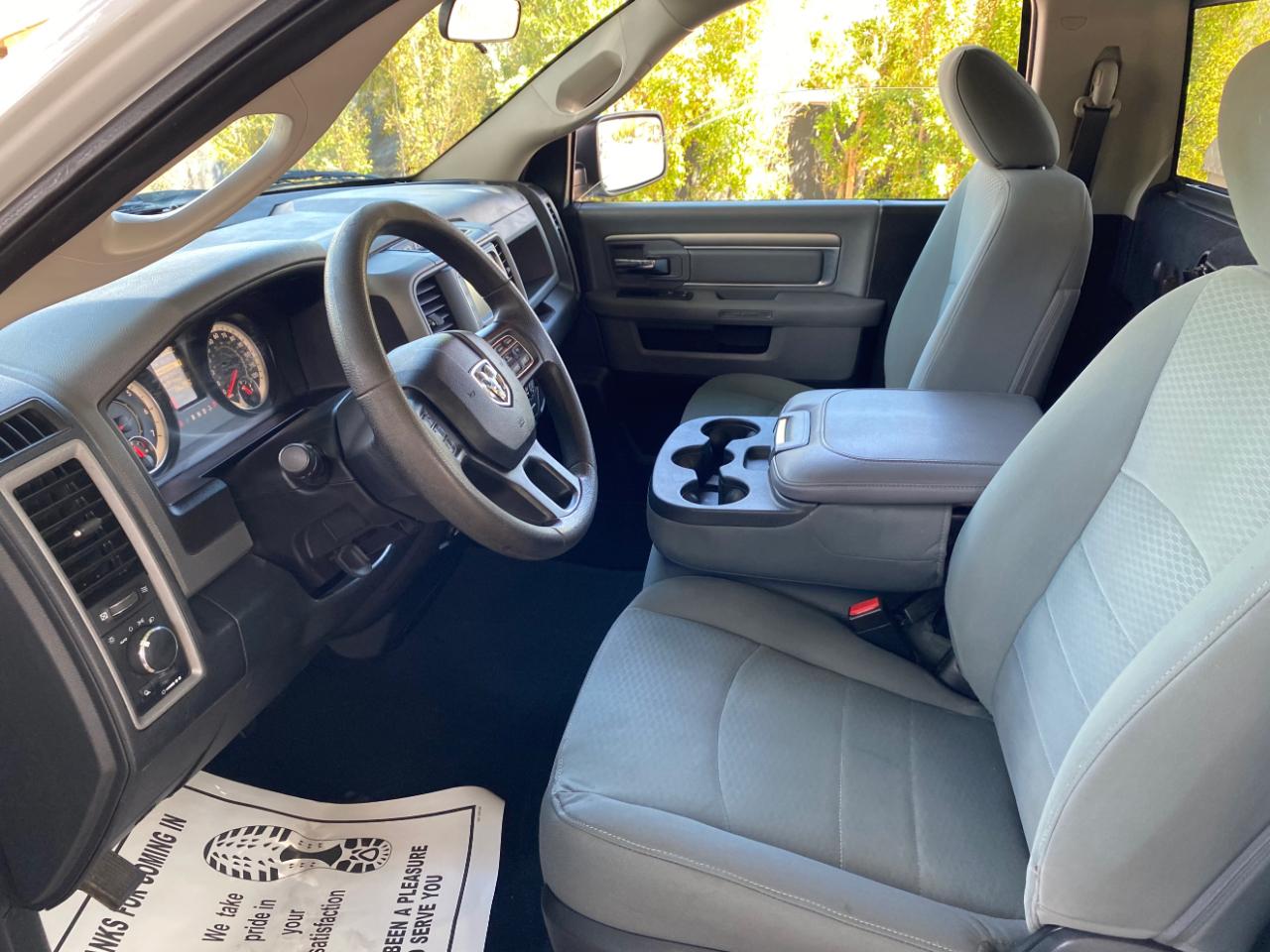 RAM 1500 Tradesman 4x2 Regular Cab 8' Box 2017
