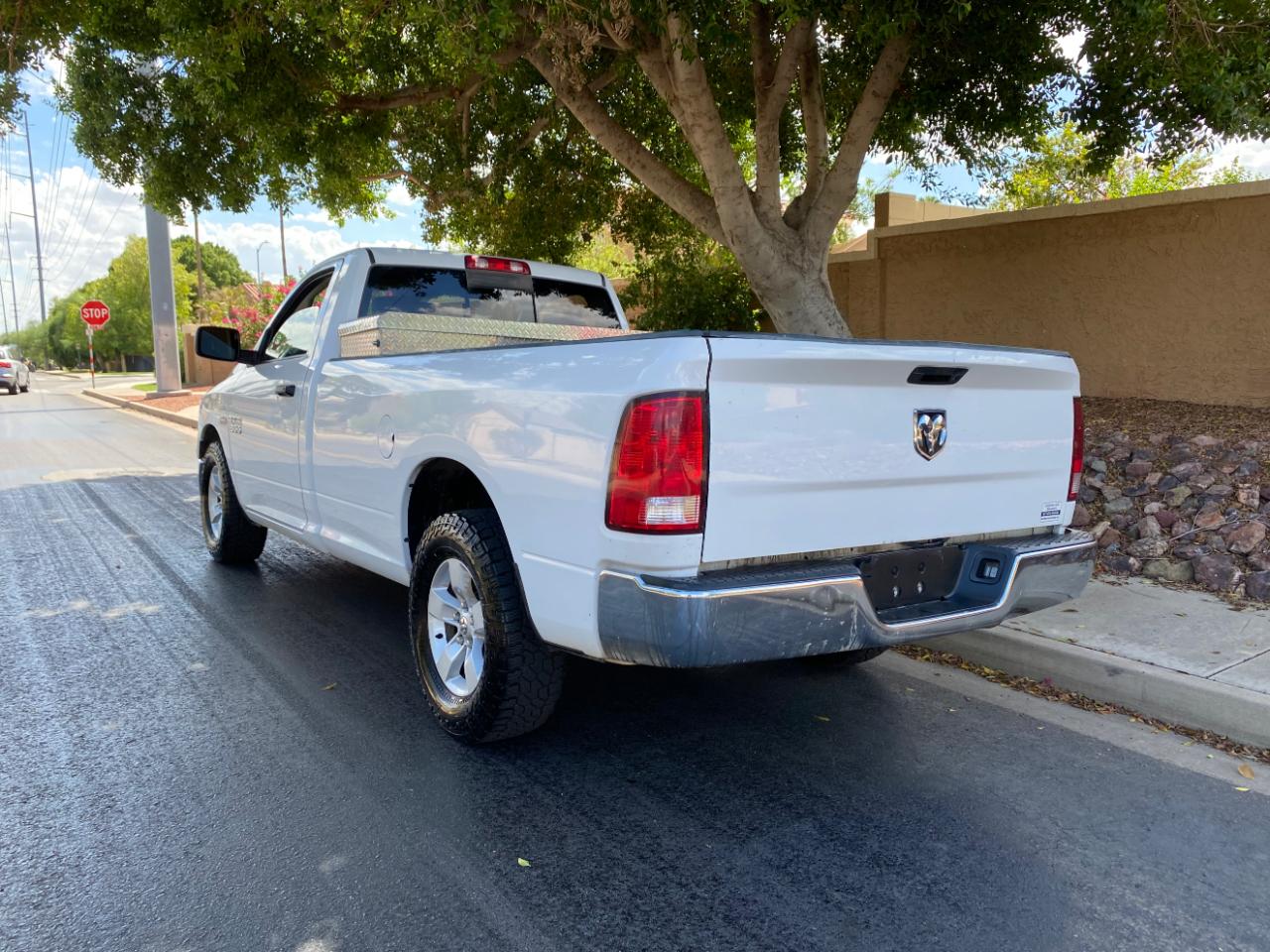 RAM 1500 Tradesman 4x2 Regular Cab 8' Box 2017