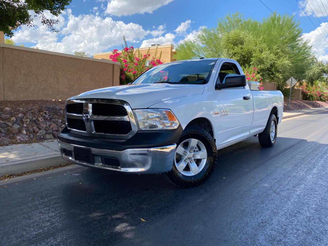 RAM 1500 Tradesman 4x2 Regular Cab 8' Box 2017