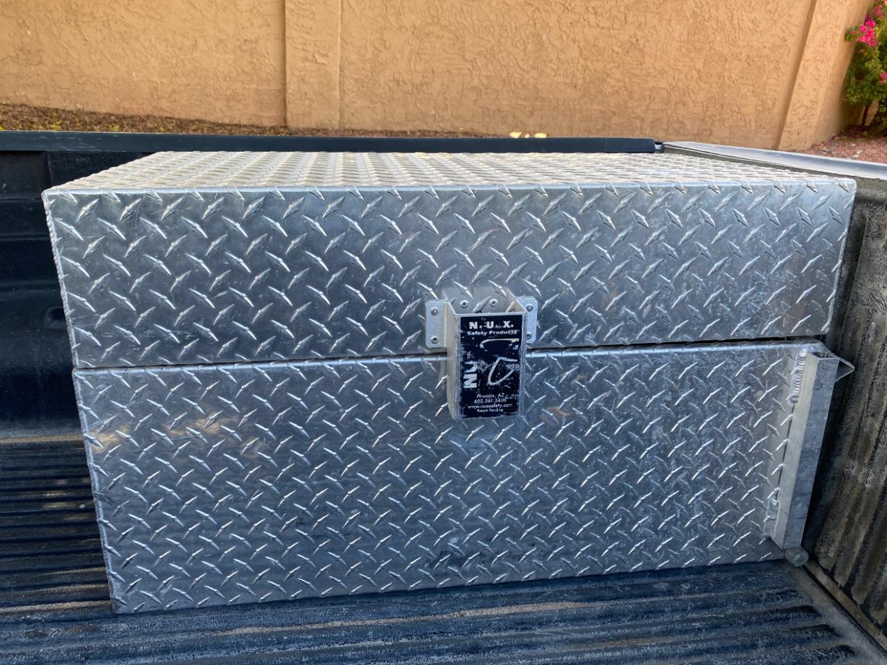 RAM 1500 Tradesman 4x2 Regular Cab 8' Box 2017