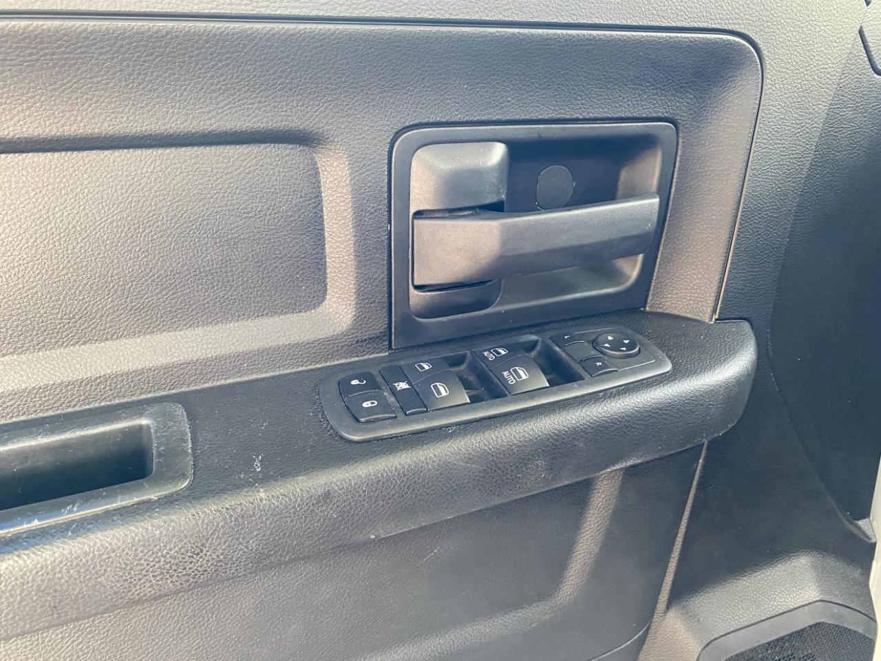 RAM 2500 Tradesman 4x4 Crew Cab 8' Box 2022
