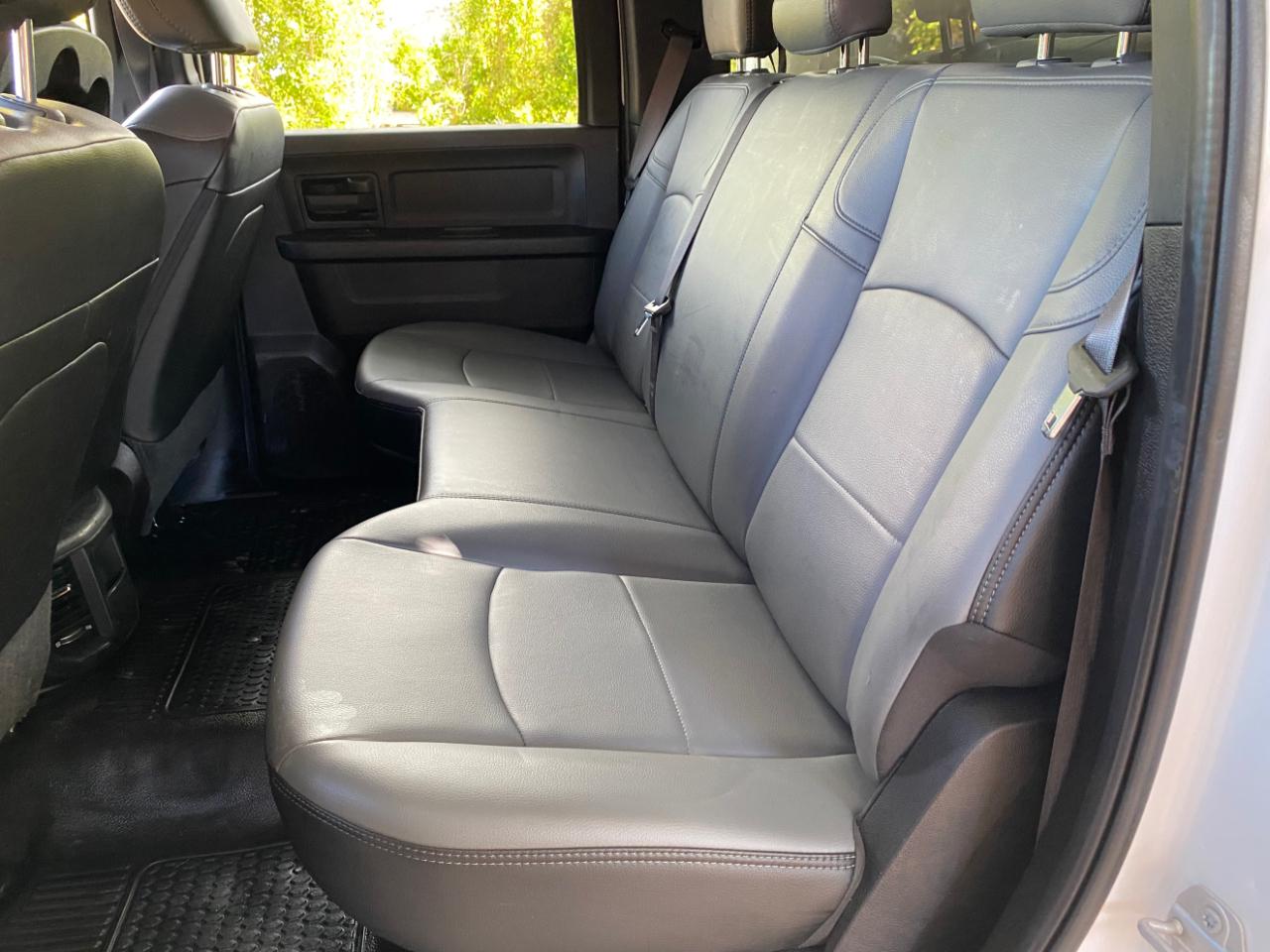 RAM 2500 Tradesman 4x4 Crew Cab 8' Box 2022