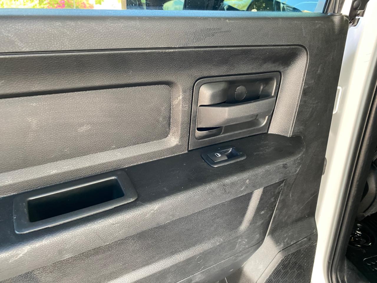 RAM 2500 Tradesman 4x4 Crew Cab 8' Box 2022