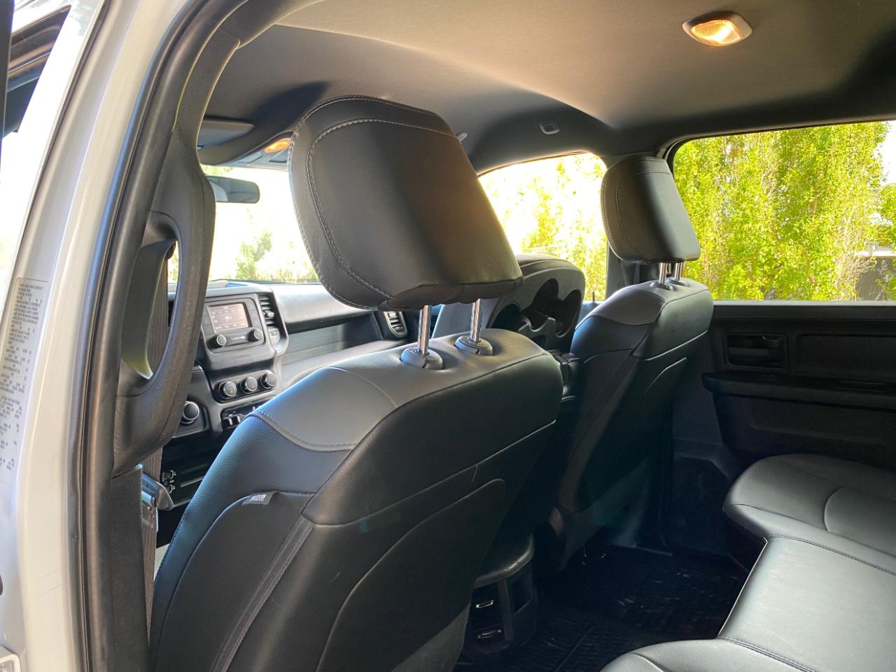 RAM 2500 Tradesman 4x4 Crew Cab 8' Box 2022