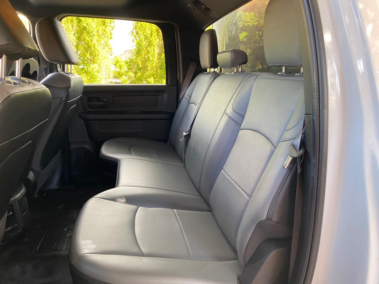 RAM 2500 Tradesman 4x4 Crew Cab 8' Box 2022