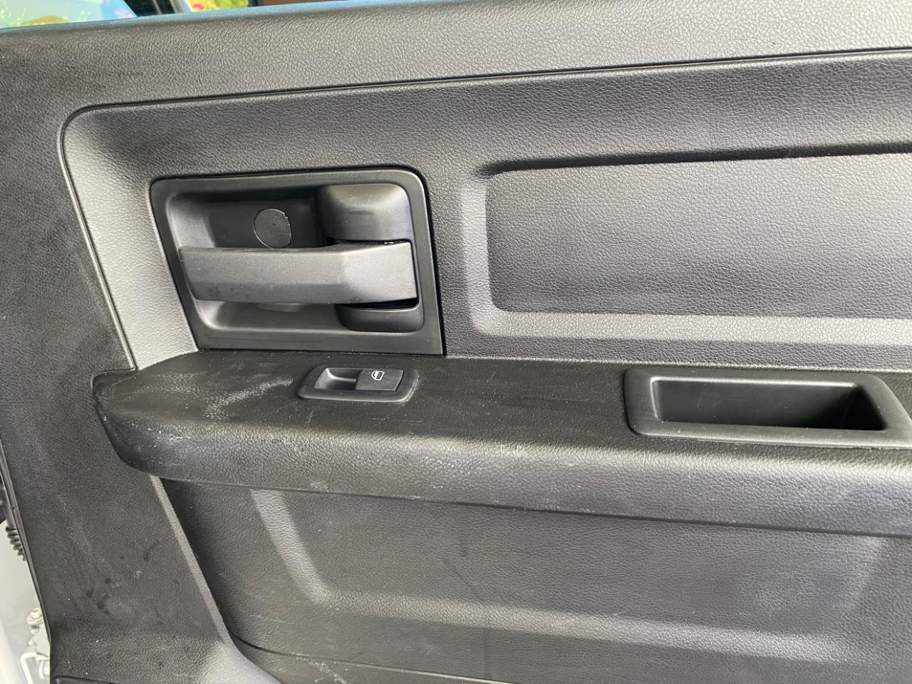 RAM 2500 Tradesman 4x4 Crew Cab 8' Box 2022