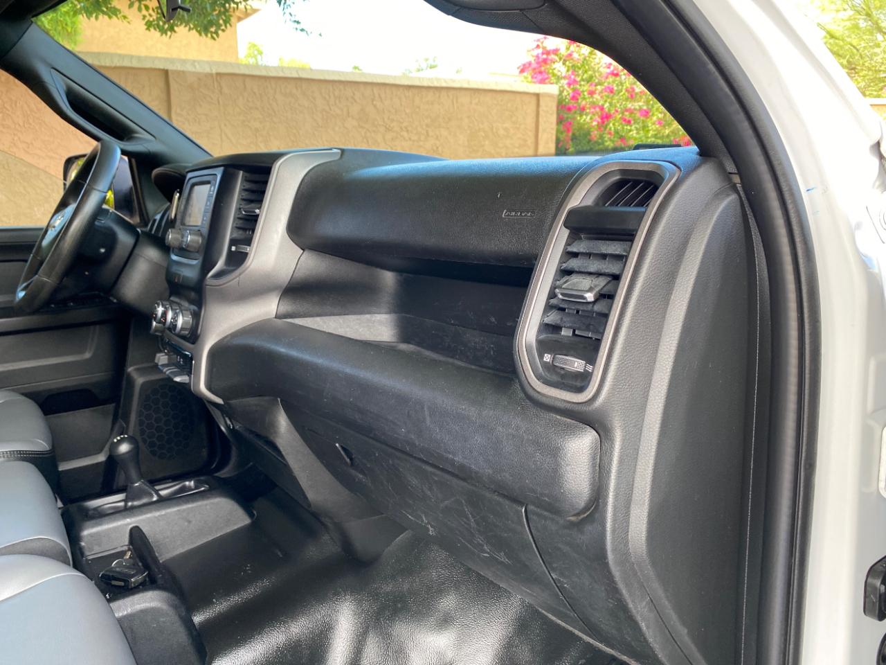 RAM 2500 Tradesman 4x4 Crew Cab 8' Box 2022
