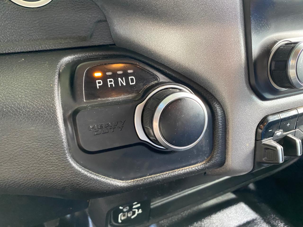 RAM 2500 Tradesman 4x4 Crew Cab 8' Box 2022