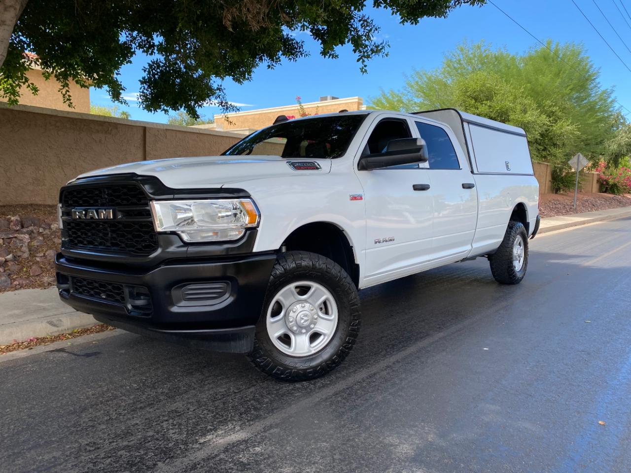 RAM 2500 Tradesman 4x4 Crew Cab 8' Box 2022